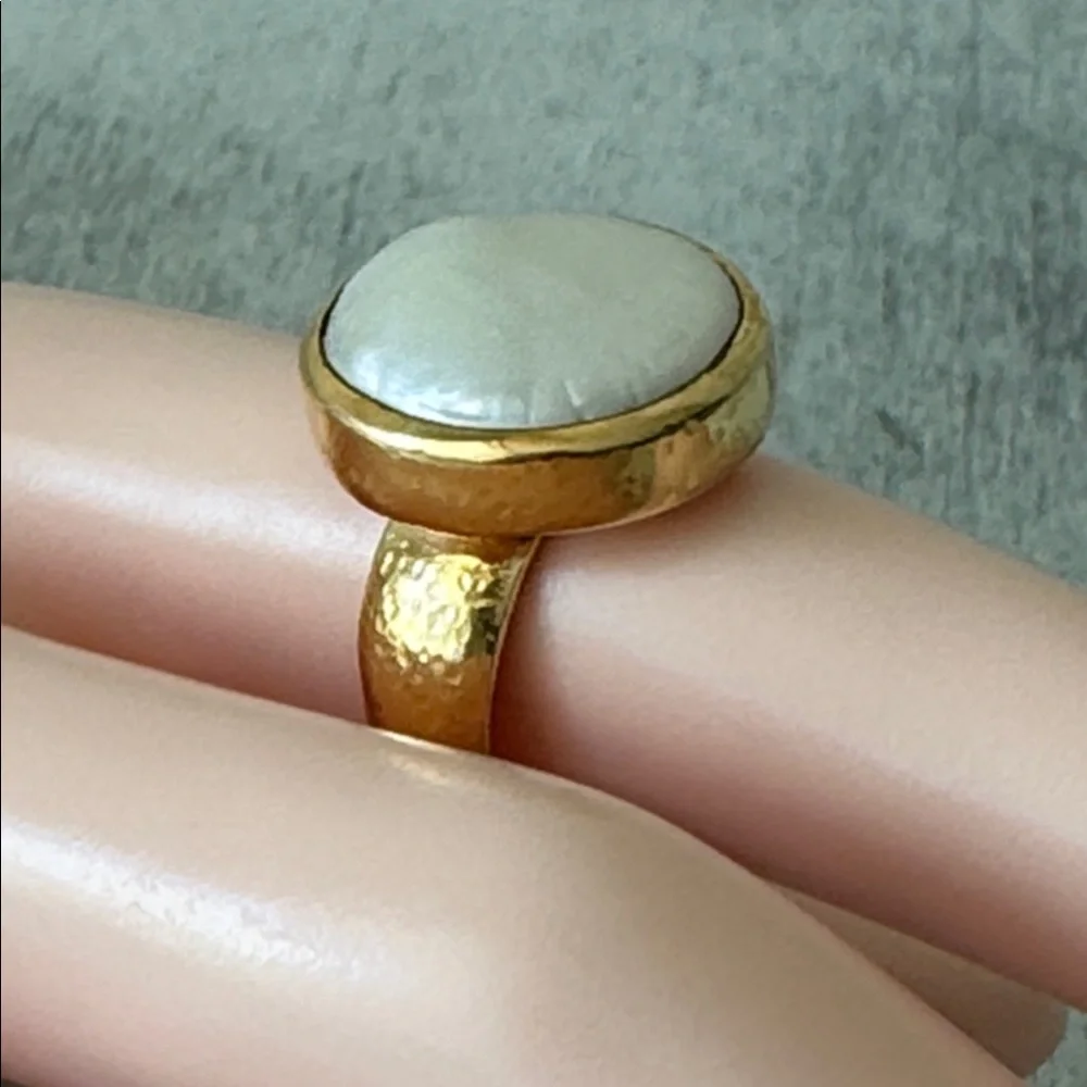 SHAANTI JEWELS Gold Plated 925 Sterling Silver Baroque Moth of Pearl Ring 7.5